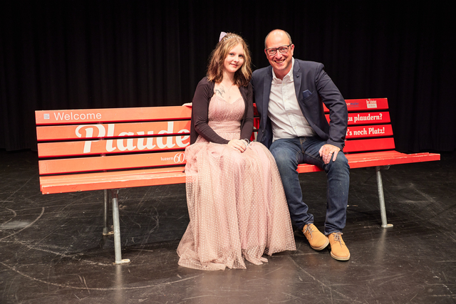 LAP Feier Luzerner Maler 2021: Jessica Marek mit Lehrmeister Markus Hartmann, Hartmann Malerei, Kriens