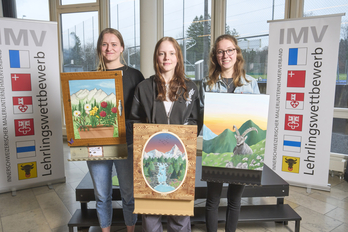 Die Podestplaetze. Jasmin Herzog 2. Rang, Lea Weber 1. Rang und Jana Achermann 3. Rang.